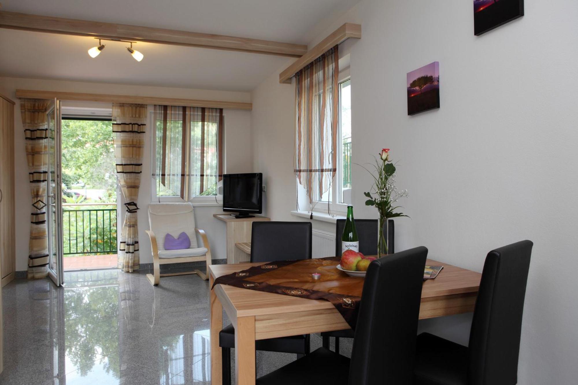 Apartmenthaus Franz Kleindienst Deutschlandsberg Extérieur photo